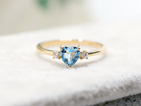 Heart 2024 shaped aquamarine