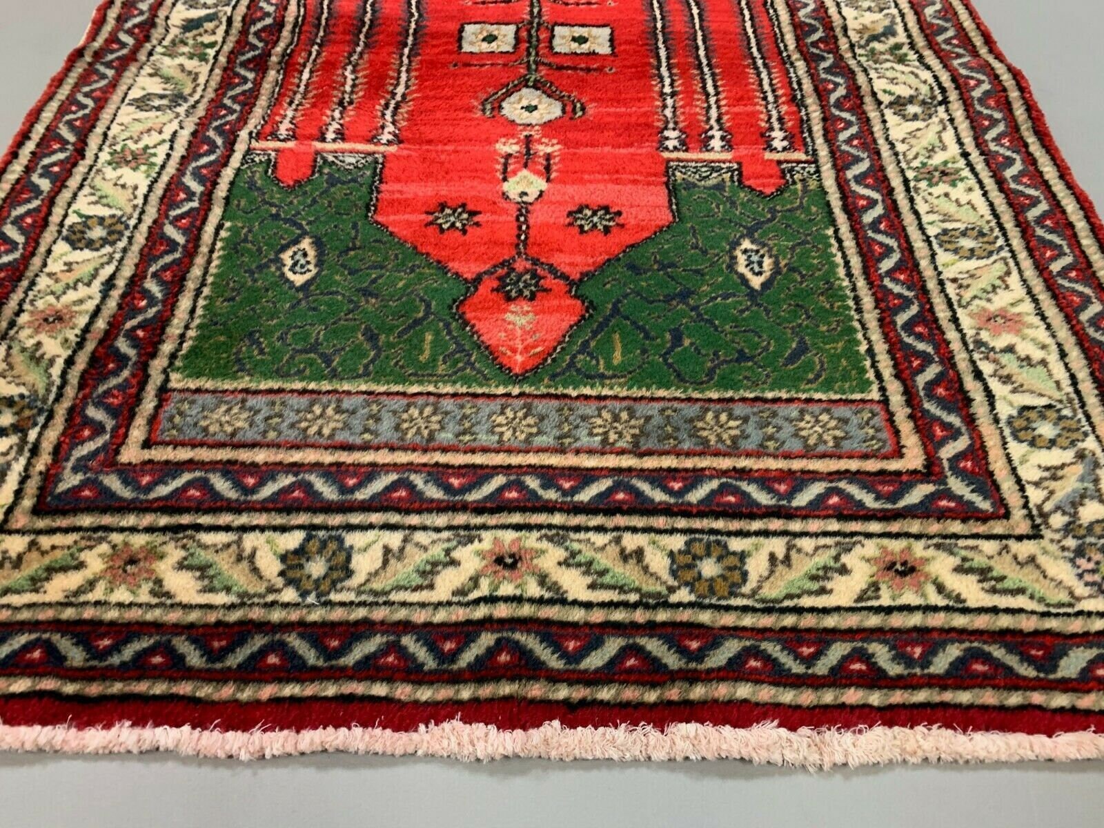 Distressed Turkish Rug 117x88 Cm Vintage Shabby, Wool Tribal Red