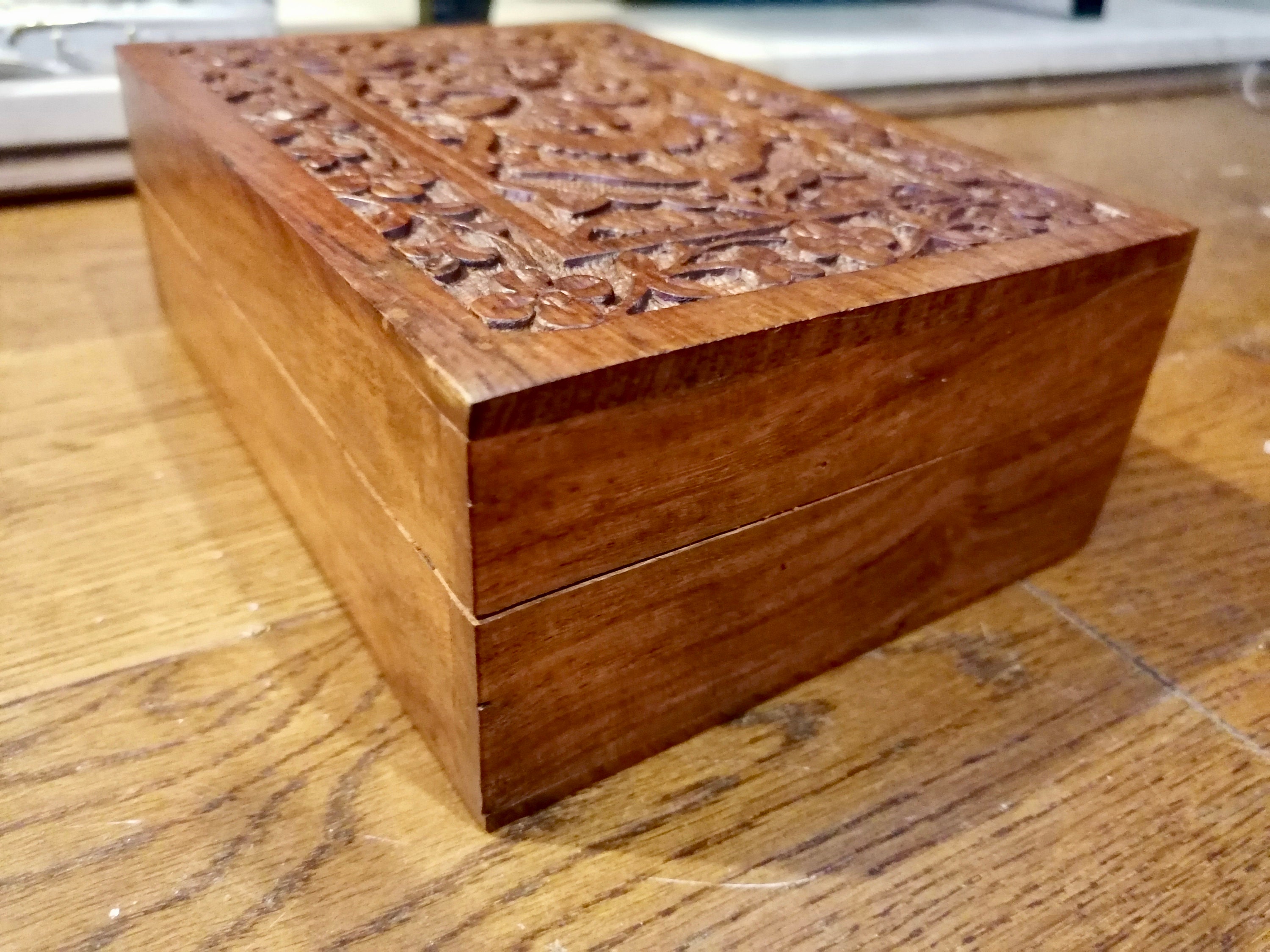 This beautifull hand carved wooden box is an ideal piece for Etsy