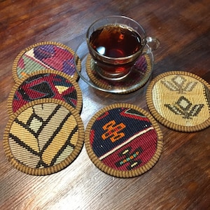kilim coaster,zestaw coaster,prezenty,podkładki,prezenty dla niej,prezent w promocji,prezent ze zniżką,tani prezent,ładny tani prezent,prezent pamiątkowy,podkładka pod kubek prezent