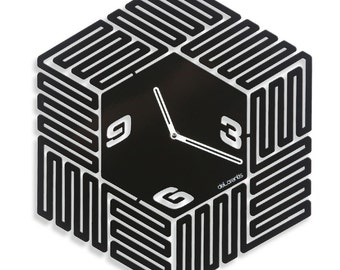 Design wall clock Maze