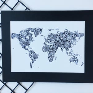 World Map Wall Art, World Map Print, Wanderlust Art, Travel Decor, Mandala Wall Art, Map of the World, Office Decor, Affiche Scandinave