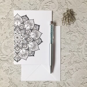 Mandala wenskaarten, Mandala kaarten, Zentangle wenskaarten, Zendala kaarten, persoonlijke kaarten, hand getrokken kaarten, geïllustreerde wenskaarten