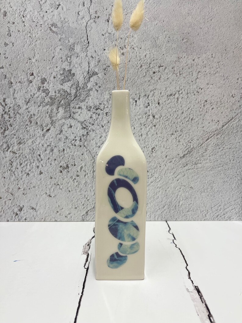 Bottle vase, blue vase for dried flowers, porcelain bottle vase, blue and white vase, blue ceramic vase, vase ceramic, vase gift for her image 6
