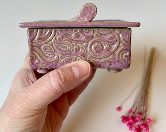 Caixa de bugigangas, caixa de bugigangas com tampa, caixa de bugigangas rosa de cerâmica, armazenamento de joias, caixa de bugigangas de cerâmica, caixa de bugigangas com tampa, quarto rosa