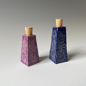 Minibotellas de cerámica con estampado paisley, botellas miniatura, cerámica paisley, decoración paisley para el hogar, pequeños regalos