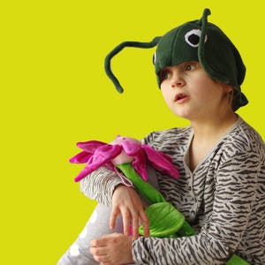 Kids Grasshopper Costume Hat Montessori Play Cap, Green Bug Dress Up Headwear for Carnival & Pretend Play image 1