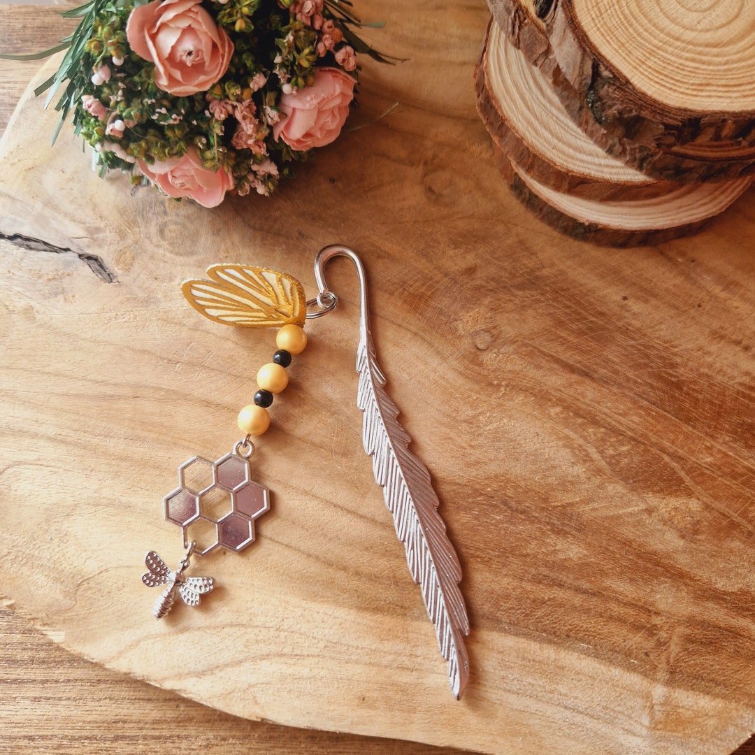 Bookmark Bee Nature Greenery Tree Forest Flower Bookmark - Etsy