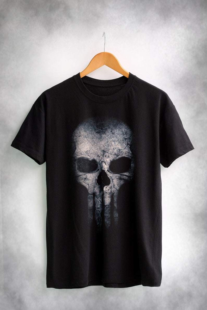 Punisher t shirt/ T-shirt for men/ Punisher new skull/ Mens image 0