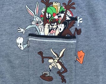 Warner bros pocket tshirt size M