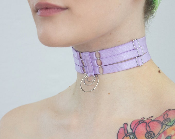 3 Ring 3 Strap Moom Choker: Pastel Purple