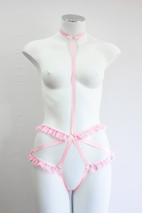 Pædagogik Jeg tror, ​​jeg er syg forsøg DDLG Clothing: Pink Body Harness Festival Fashion Rave - Etsy
