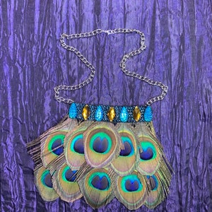Feather Bibnecklace