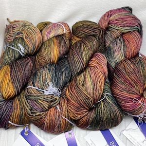 Malabrigo Rios Worsted Weight Yarn in 862 Piedras