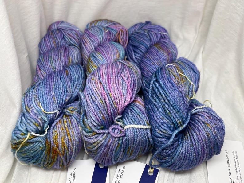 Malabrigo Rios Worsted Weight Yarn in 289 Pisces ZODIAC COLLECTION Bild 4