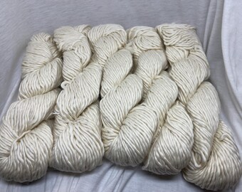 Malabrigo Noventa Bulky Yarn in 063 Natural