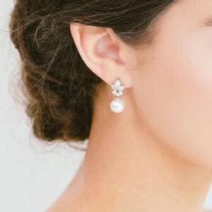 Bridal Pearl Drop Earrings Set, Wedding Gold Earrings, Pearl Wedding Earrings, Crystal Bridal Earrings, Bridal Jewelry Set, &quot;Yolanda Pearl&quot;