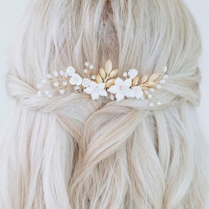 White Floral Hair Comb Gold, Handcrafted Ivory Flower Hair Vine, Bridal Hair Accessories, Gold Flower Hair Vine, “Cindy"