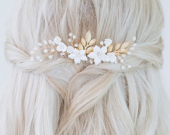 White Floral Hair Comb Gold, Handcrafted Ivory Flower Hair Vine, Bridal Hair Accessories, Gold Flower Hair Vine, “Cindy"