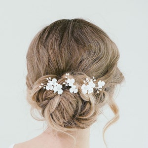 Bridal White Flower Hair Pin Set, Bridal Floral Hair Pins, Flower Hair Vine, Bridal Hair Pins, Floral Headpiece, Hattie Pin image 1