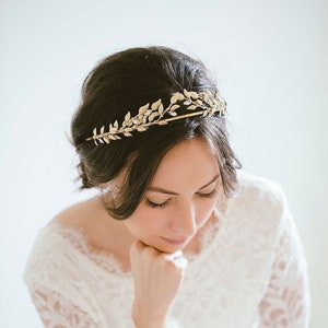 Leaf Bridal Tiara, Wedding Tiara, Gold Bridal Crown, Gold Leaf Crown, Rhinestone Crown, Bride Tiara, Gold Tiara, "Soleil"