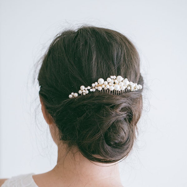 Bridal Gold Pearl Hair Comb, Wedding Hair Comb, Bridal Hair Comb, Wedding Back Comb, Veil Decoration, "Charlotte"