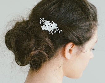 White Flower Hair Pin, Wedding Flower Pins, Flower Girl Hair Accessories, Bridal Hair Pins, Flower Headpiece, Flower Hair Pins, "Penny Pins"