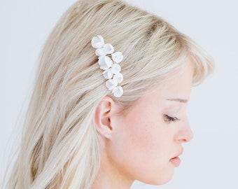 Bridal Floral Hair Comb, Ivory Flower Hair Comb, Bridal Hair Flower, Flower Hair Vine, White Flower Side Comb, Flower Girl Hair Pins, "Nora"