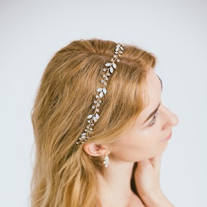 Bridal Crystal Opal Headband, Crystal Bridal Hairpiece, Wedding Headband, Wedding Hair Accessory, Bridal Rhinestone Headband, Noelle image 2