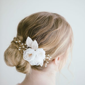 Bridal Flower Hair Comb Silk, Ivory Flower Hair Comb, Bridal Hair Flower, Flower Hair Pin, White Flower Comb, Side Hair Flower, “Taylor”