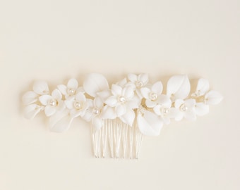 Bridal Flower Hair Comb, White Floral Hair Comb, Bridal Hair Comb, Floral Headpiece, Ivory Hair Flower, Wedding Hair Accessory, "Audrey"