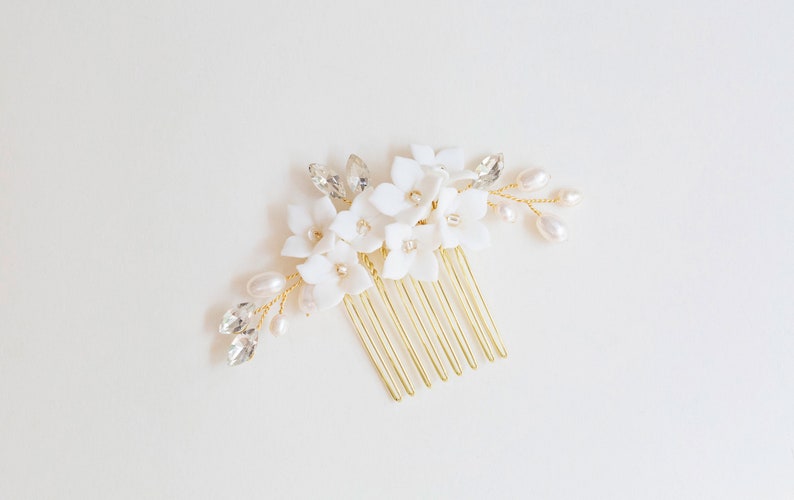 Floral Hair Comb Wedding, Side Flower Comb, Natural Fresh Water Pearl Bridal Hair Comb, Gold Flower Hair Comb, Sierra image 3