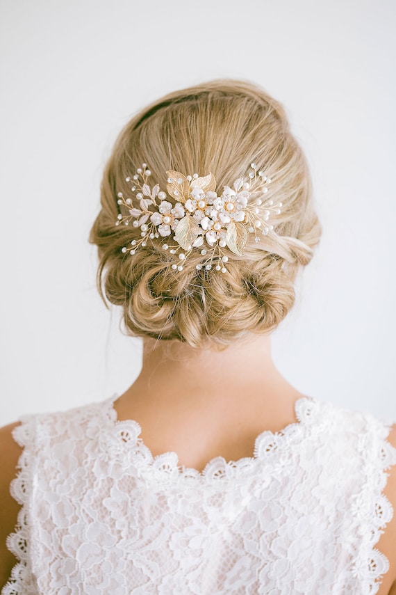 Bridal Gold Flower Pearl Crystal Hair Comb, Gold Hair Comb  display picture 1