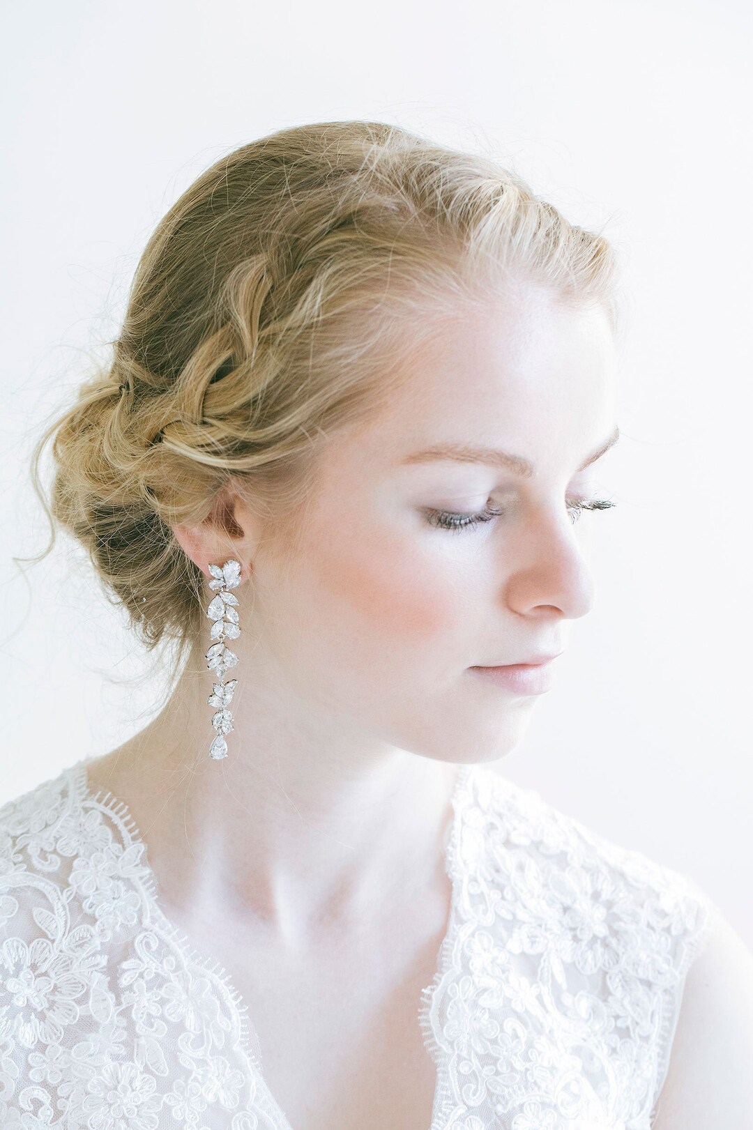 Top Trending Earring Styles for Your Wedding | Shop earrings, Earring  trends, Bridal jewelry