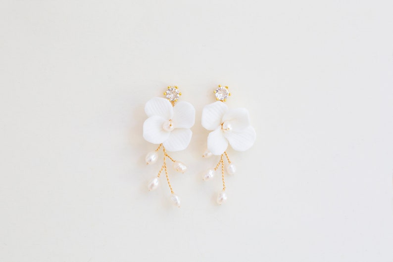 Bridal White Floral Drop Earrings Wedding Pearl Earrings - Etsy