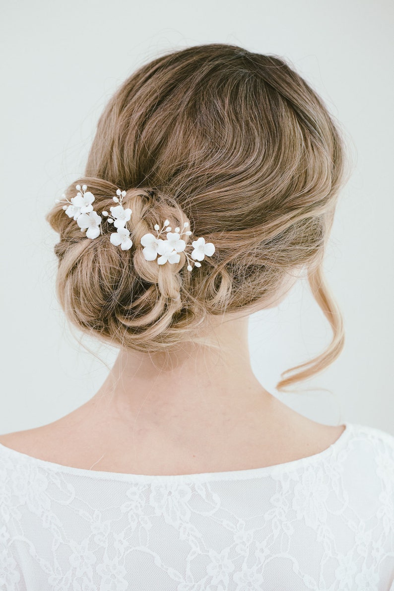 Bridal White Flower Hair Pin Set, Bridal Floral Hair Pins, Flower Hair Vine, Bridal Hair Pins, Floral Headpiece, Hattie Pin image 4