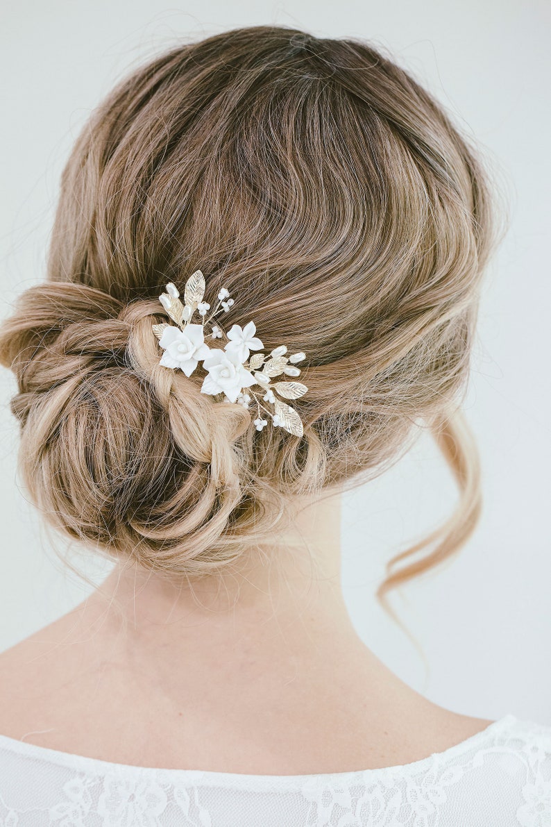 Wedding Clay White Flower Hair Pin Set, Bridal Floral Hair Pins, Flower Hair Accessories, Bridal Hair Pin, Floral Headpiece, Cecilia Pin image 4