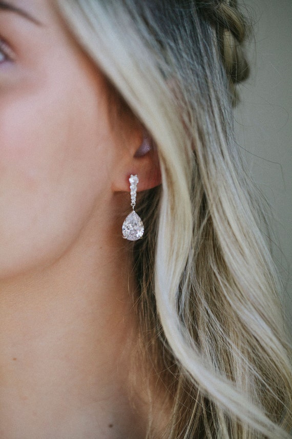 Amaryllis Silver Crystal Drop Earrings | Ben-Amun Jewelry