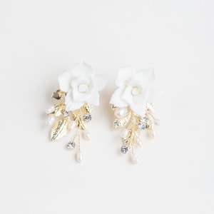 White Flower Drop Earrings, Floral Wedding Pearl Earrings, Wedding ...