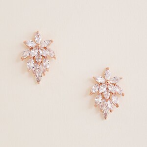 Braut Ohrstecker, Kristall Ohrringe, Hochzeit Ohrringe, Strass Ohrringe, "Blüte"