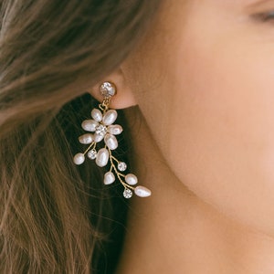 Pearl Flower Earrings, Wedding Pearl Jewelry, Bridal Flower Earrings, Wedding Jewelry, Bridal Dangle Earrings, Flower Earrings, "Erica"