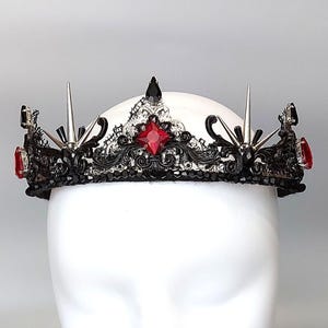 Black crown with thorns, black medieval crown,valkyrie crown,Renaissance crown, goth crown, vampire crown, Black wedding crown, ACOTAR