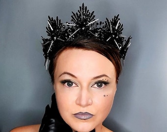 Gothic crown, Black Spiked Crown, Thorn crown, Black tiara with metal spikes, Black wedding crown,Gothic Headband, Tiara  Alternative Bride