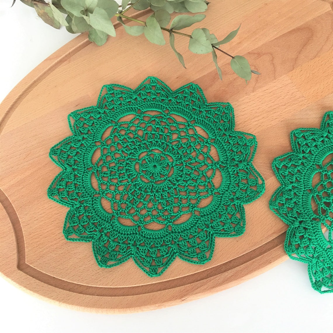 8 inch Emerald green round crochet doily for San Patrick day Etsy