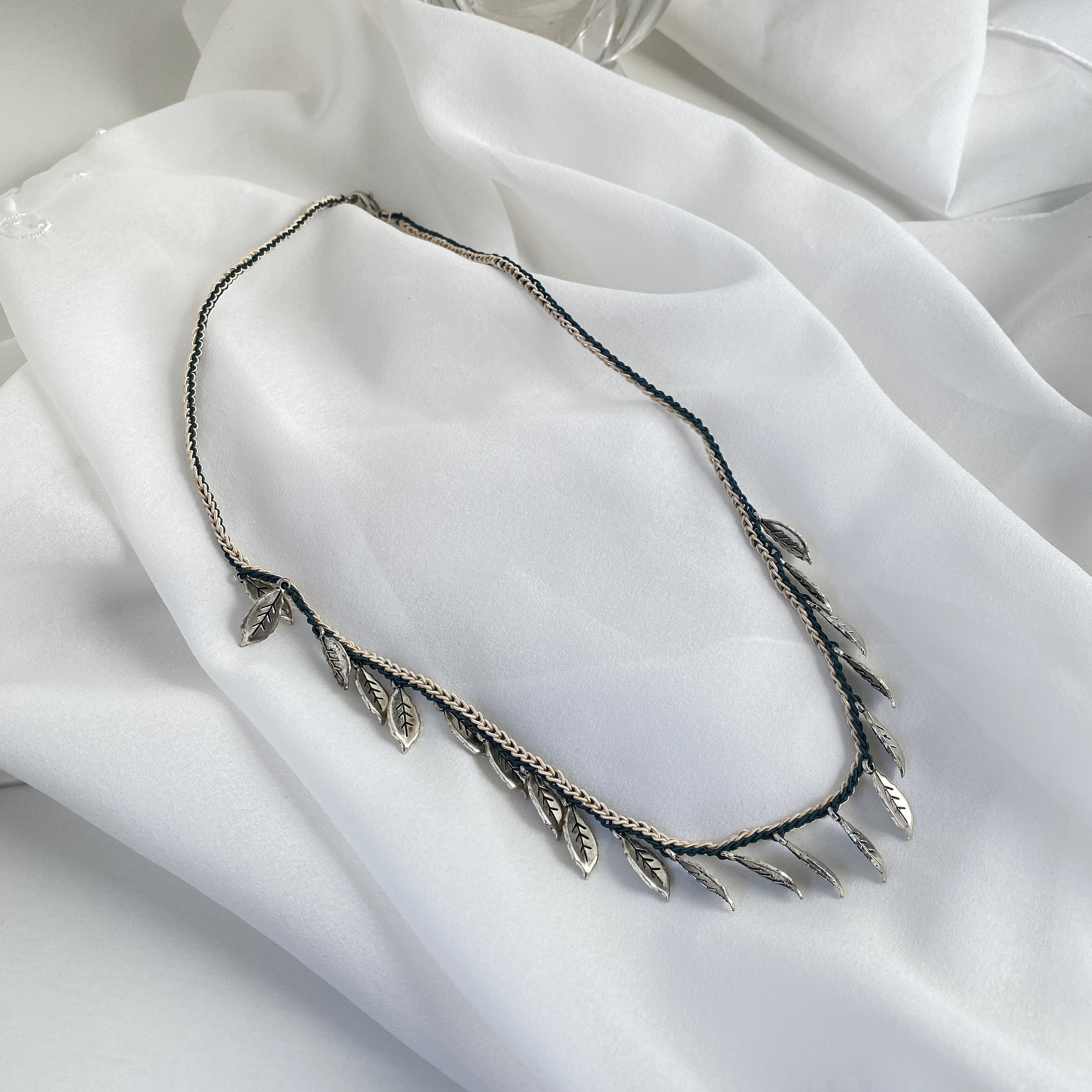 Collier Ras de Cou Argenté Strass Bijoux Fantaisie pour Soirée Mariage