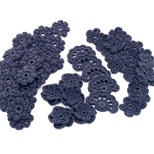 ANGIE, Fiori uncinetto grigio scuro, Set 55 pezzi, Roselline uncinetto, Decorazioni artigianato, Fiori per borse, Materiale per creare KIT 6