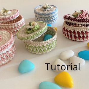 Bomboniera fai da te, Portaconfetti, Tutorial in Italiano, Fotografie passo dopo passo, Schema uncinetto, Scrigno porta confetti battesimo