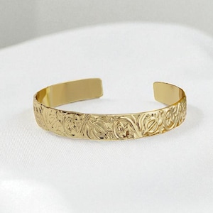 10mm Hawaiian Honu Cuff Bracelet - Hawaiian Jewelry - Beach Jewelry - Gold Bracelet - Gifts for her - Made in Hawaii