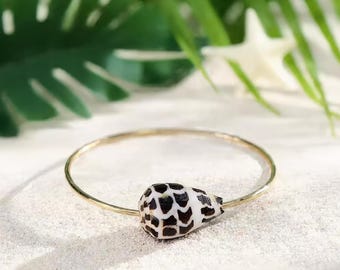 Hebrew Cone Shell Bracelet - Ocean Jewelry - Black White Sea Shells - Beach Jewelry - Gifts for her - Gold Wire bracelet - Made in Hawaii