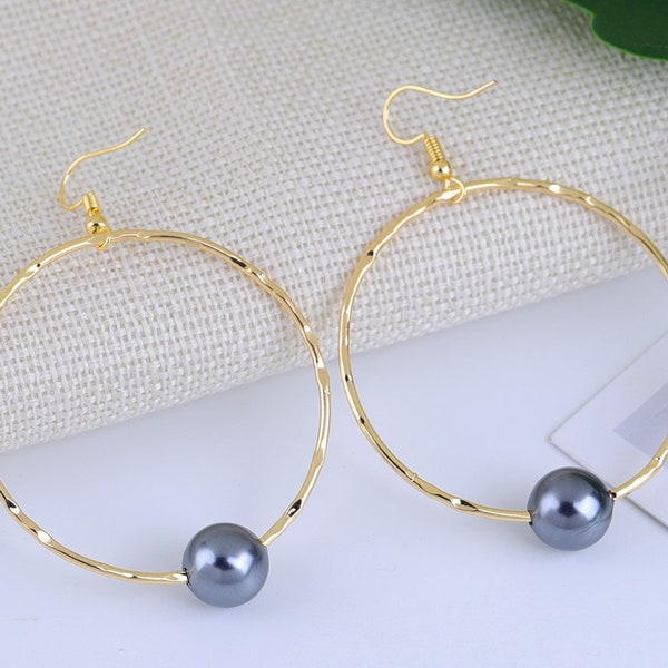 Pearl Hoop earrings - Gold earrings - Pearl earrings - Gifts for her - Gifts for Mom - Hoop Earrings